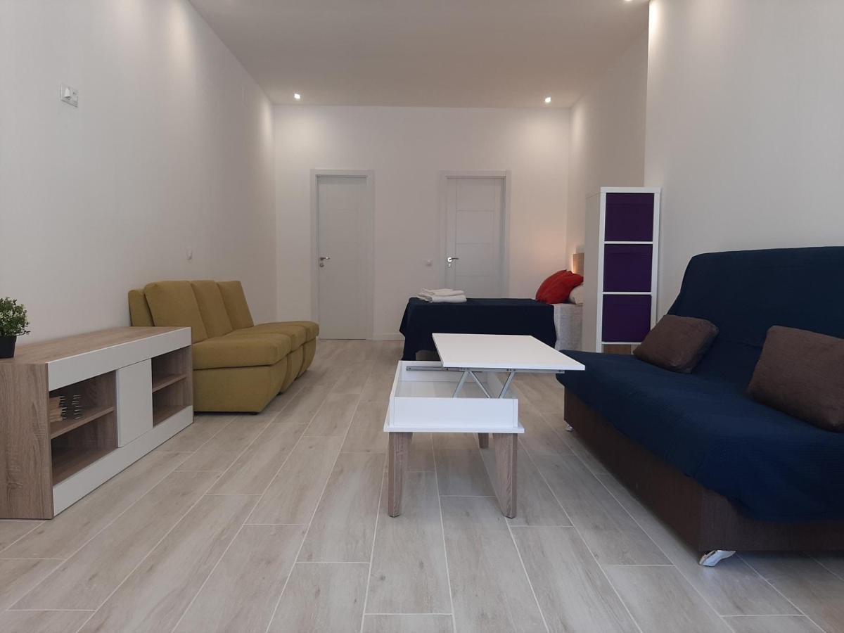דירות Malaga Velarde Center מראה חיצוני תמונה
