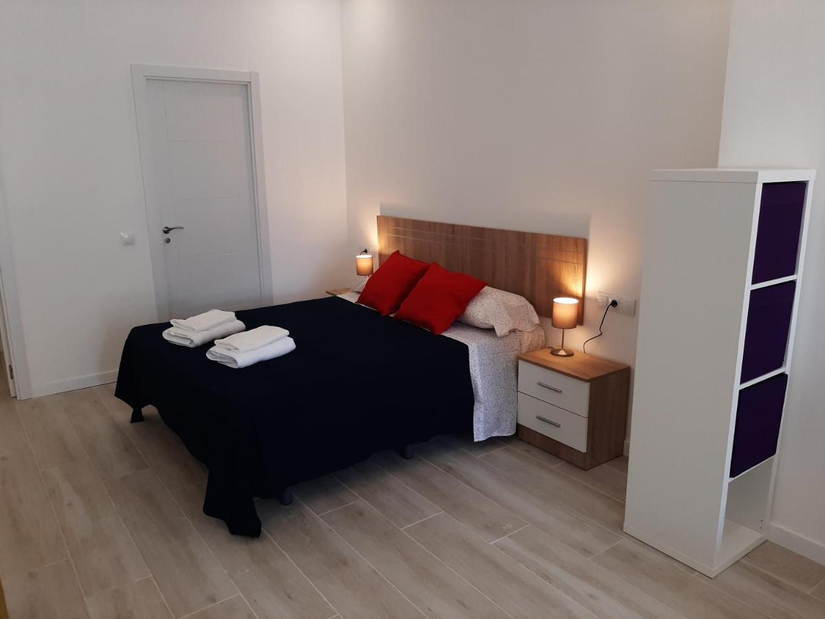 דירות Malaga Velarde Center מראה חיצוני תמונה
