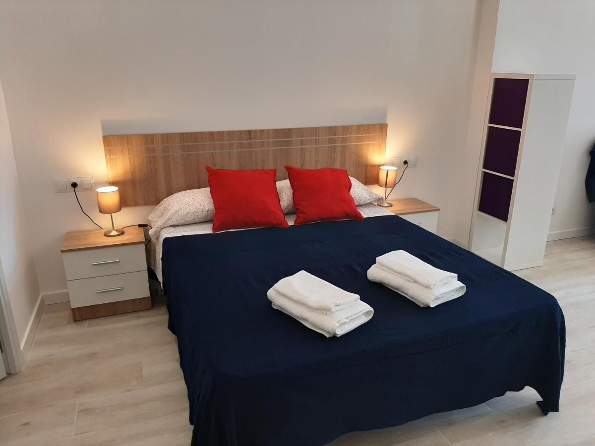 דירות Malaga Velarde Center מראה חיצוני תמונה