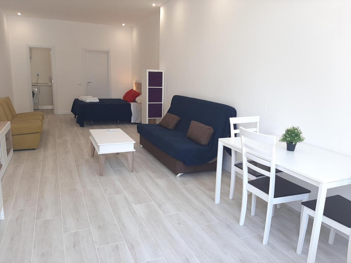 דירות Malaga Velarde Center מראה חיצוני תמונה