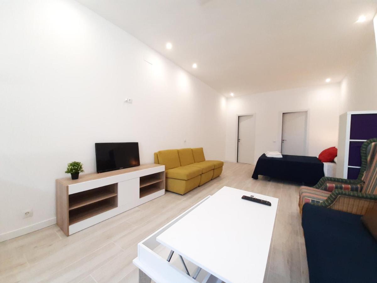 דירות Malaga Velarde Center מראה חיצוני תמונה